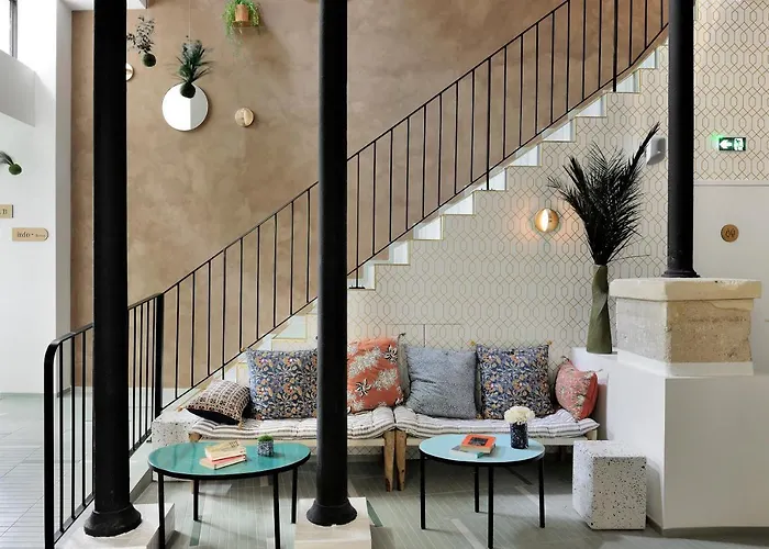 Caulaincourt Montmartre By HiphophostelsHotel Pas Cher Paris